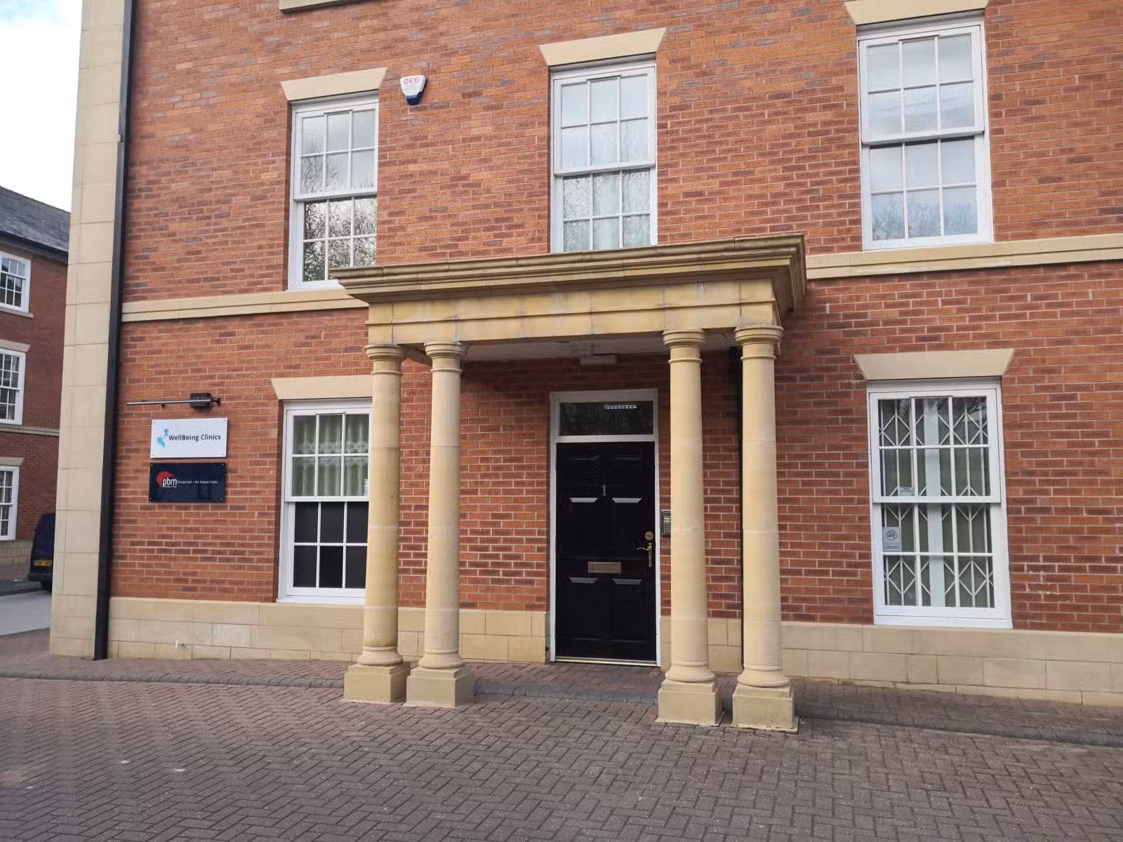 derby-chiropractors-level-entrance Level access clinic entrance